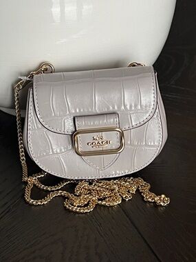 CUTE! 💕COACH MORGAN CARD CASE!